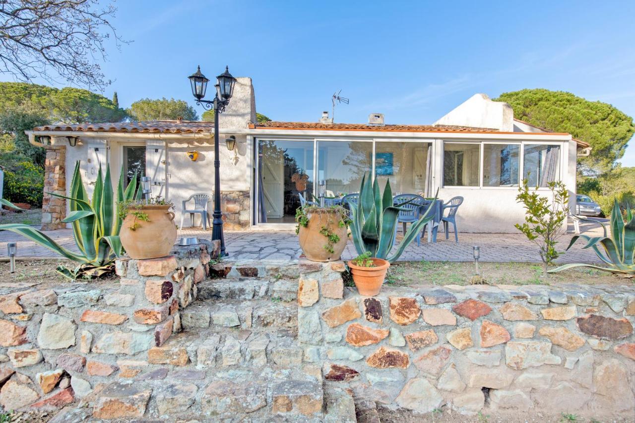 Villa Carole Yourhosthelper. Roquebrune-sur-Argens Buitenkant foto